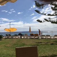 プールからは大西洋が同じ目線に広がります