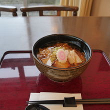 温泉ラーメン（７００円）です。