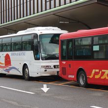 二台目の高速バス仕様車は鶴岡行