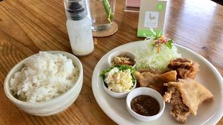 チキンプレートが700円台