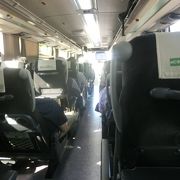 時間も正確、ウンチンハ電車の半分以下