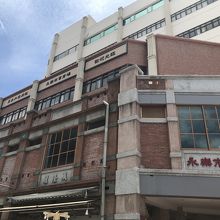 こちらは永楽市場となっていました