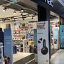 フナック (シャルル ド ゴール ターミナル2E店)