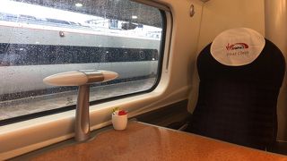 やっぱり長距離は、ファーストクラスの利用がいいですね