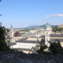 城郭に登る途中から