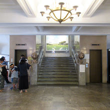 ホールも立派です