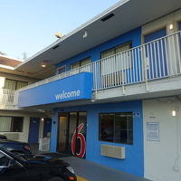 コーヒーはフロントで自由に飲める（意外と美味しい）