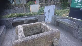 港区役所の目の前