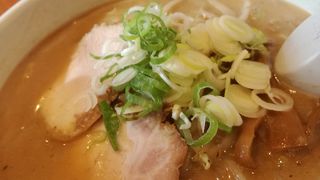 ラーメンは美味しいですが