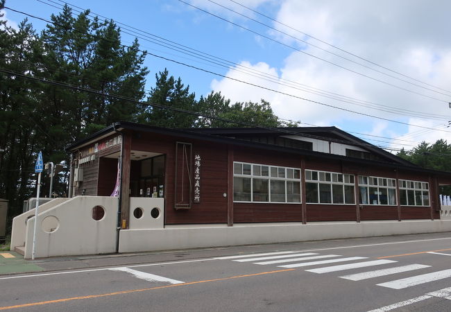 青池ハイキングの起点駅 ♪