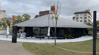 駅前のカフェでひと段落