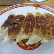 餃子（一皿目）