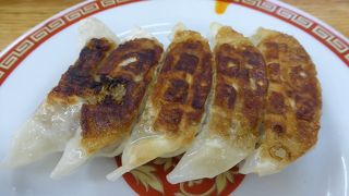 小振りであっさりした餃子