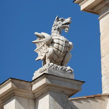 パオラの泉（アクア パオラの噴水）部分「ドラゴン」