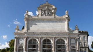 2019年9月時点で工事中でした