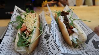 ザ・ドッグ・イズ・ホット