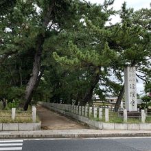 法隆寺　南大門への参道入り口