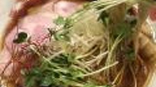 すっきり綺麗な醤油ラーメン