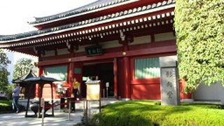 干支ごとの守り本尊（影向衆）を祀るお堂