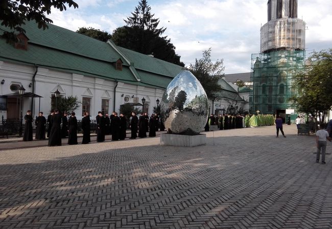 ペチェルスキエ門