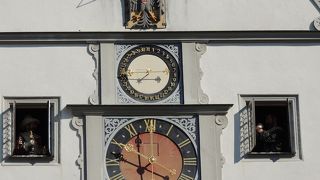 毎正時に見られます