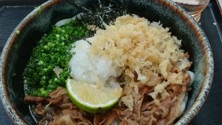 肉うどんが名物