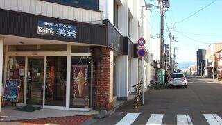 老舗の焙煎珈琲は芳醇の至福！　～　函館美鈴　大門店