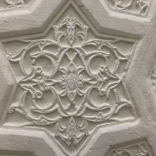 白い透かし彫り