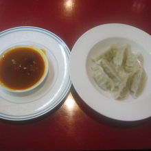 水餃子（550円）の様子