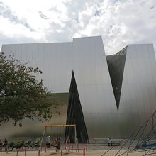 すみだ北斎美術館 