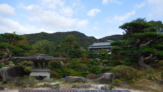 綺麗に整備された庭園