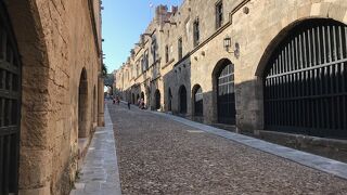 中に入ると旧市街が広がっています