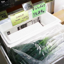 「白神ねぎ」などの地元農産物も売ってました