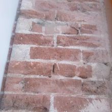 まずはレトロな煉瓦に注目してみましょうね