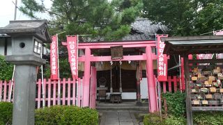 静かな神社です