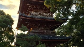 尾張四観音の一つ　立派な三重塔