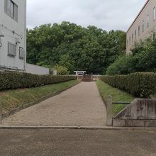 しーんとしています