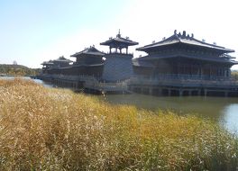 雲岡石窟寺院群