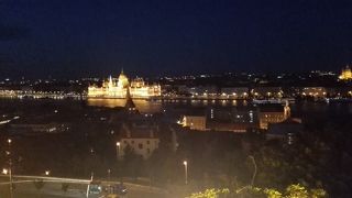 ペスト側から王宮の丘から