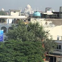 「タージマハルビュー」の部屋から