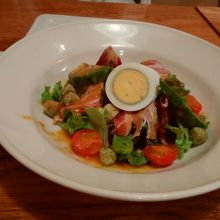 サラダのハーフサイズ