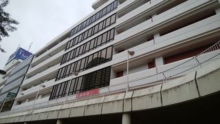 改札出たら東武一色