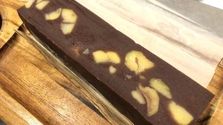 上品な栗蒸し羊羹