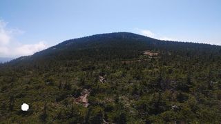 天空の池塘群と紅葉