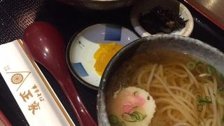 神戸で蕎麦と言えば！定番！