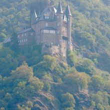 見た目は可愛らしいお城