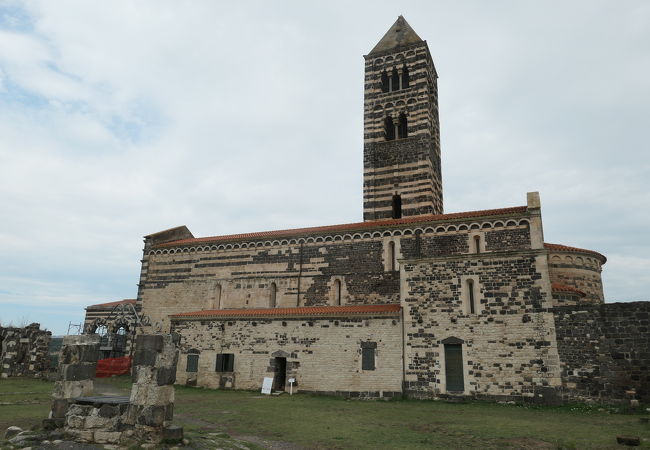 サンティッシマ トリニタ ディ サッカルジア教会