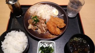 もつ煮込みが有名