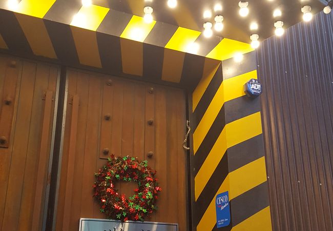 幅広い客層に人気の２４時間営業カフェ