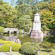 友禅染の始祖宮崎友禅生誕３００年を記念して造られた庭